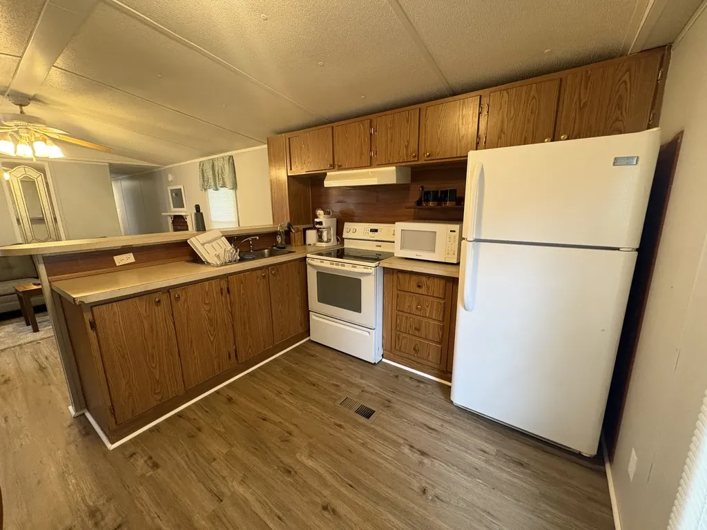 116 Landiss Avenue Cumberland City TN 37050