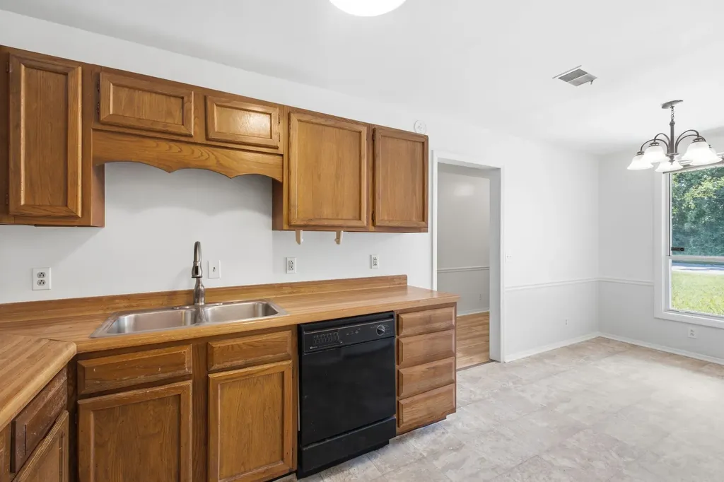 1440 E Cedar Lane Madison TN 37115