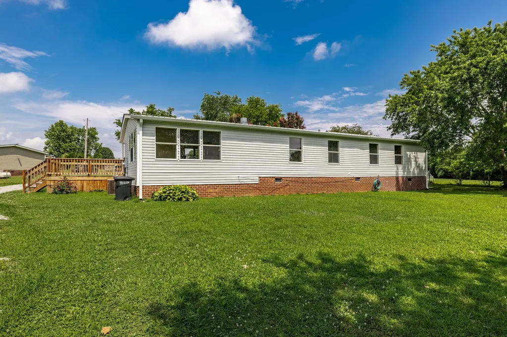 1027 Lbj Court Gallatin TN 37066