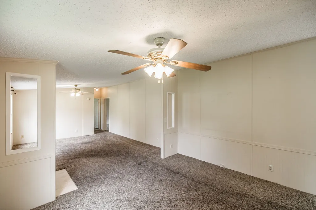 1027 Lbj Court Gallatin TN 37066