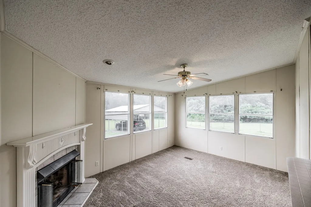 1027 Lbj Court Gallatin TN 37066