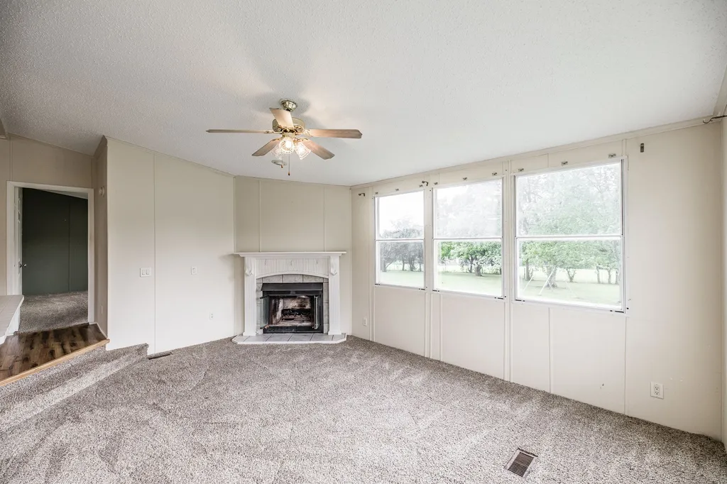 1027 Lbj Court Gallatin TN 37066