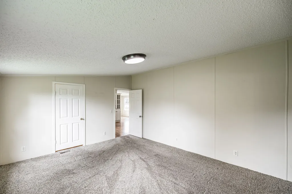 1027 Lbj Court Gallatin TN 37066
