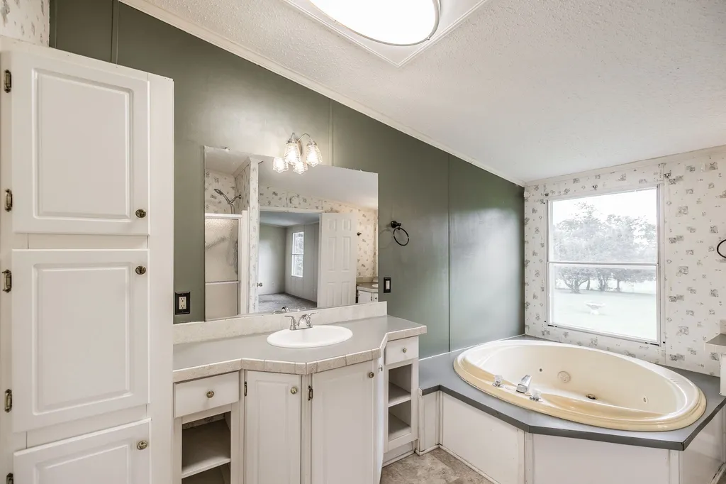 1027 Lbj Court Gallatin TN 37066