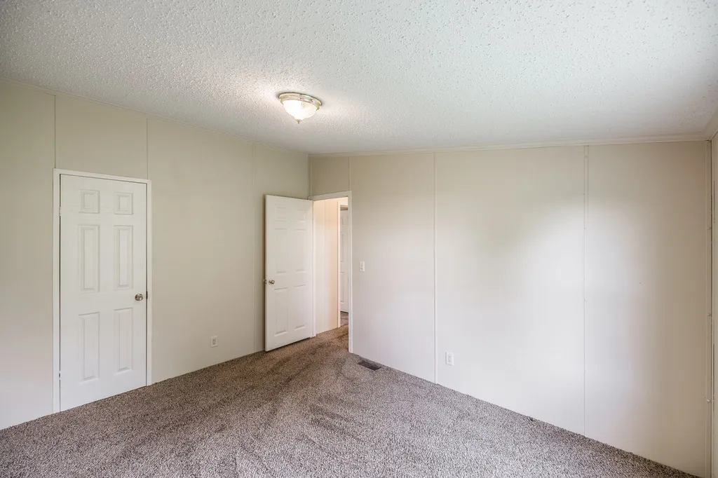1027 Lbj Court Gallatin TN 37066