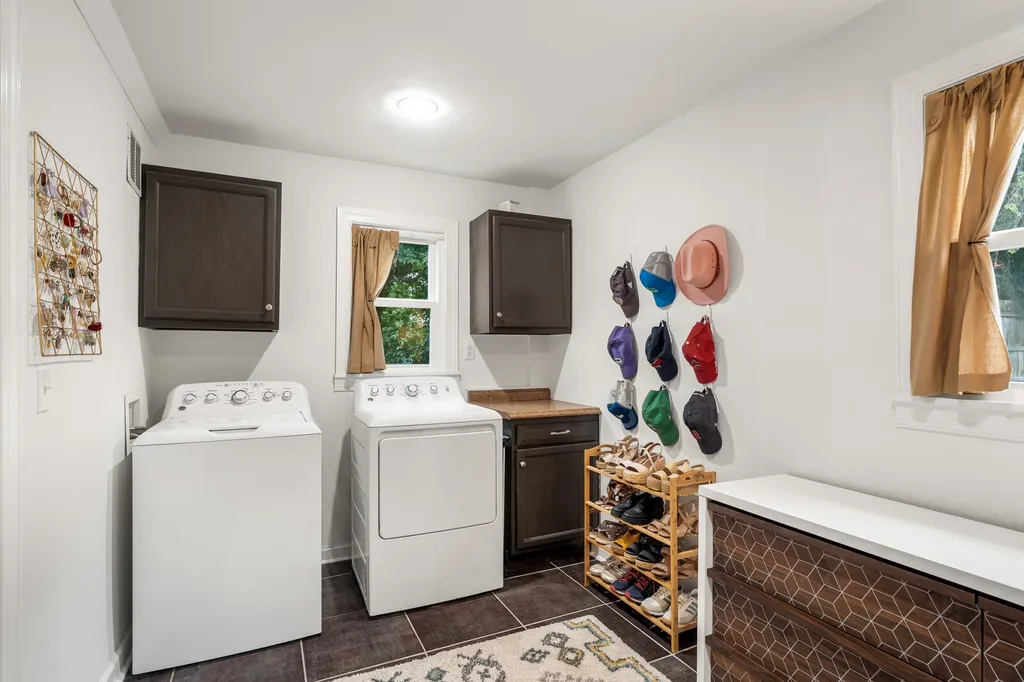 1241 Ardee Avenue Nashville TN 37216