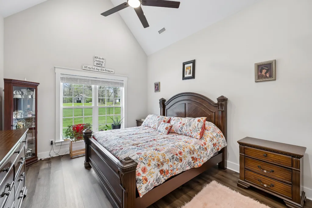 2037 W Lincoln Street Tullahoma TN 37388