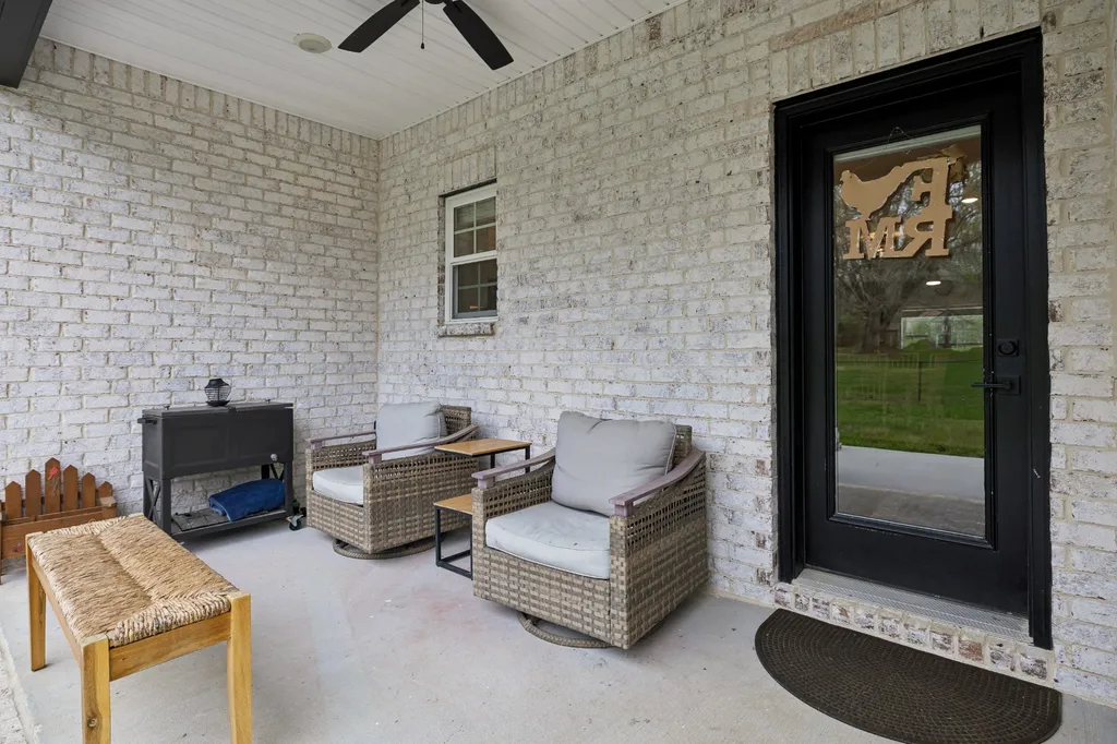 2037 W Lincoln Street Tullahoma TN 37388