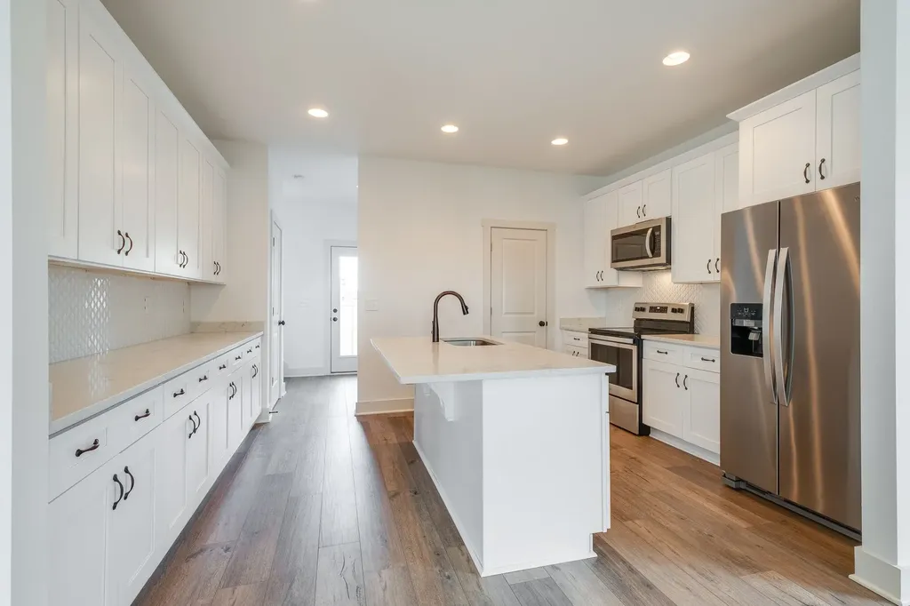 6116B Robertson Avenue Nashville TN 37209
