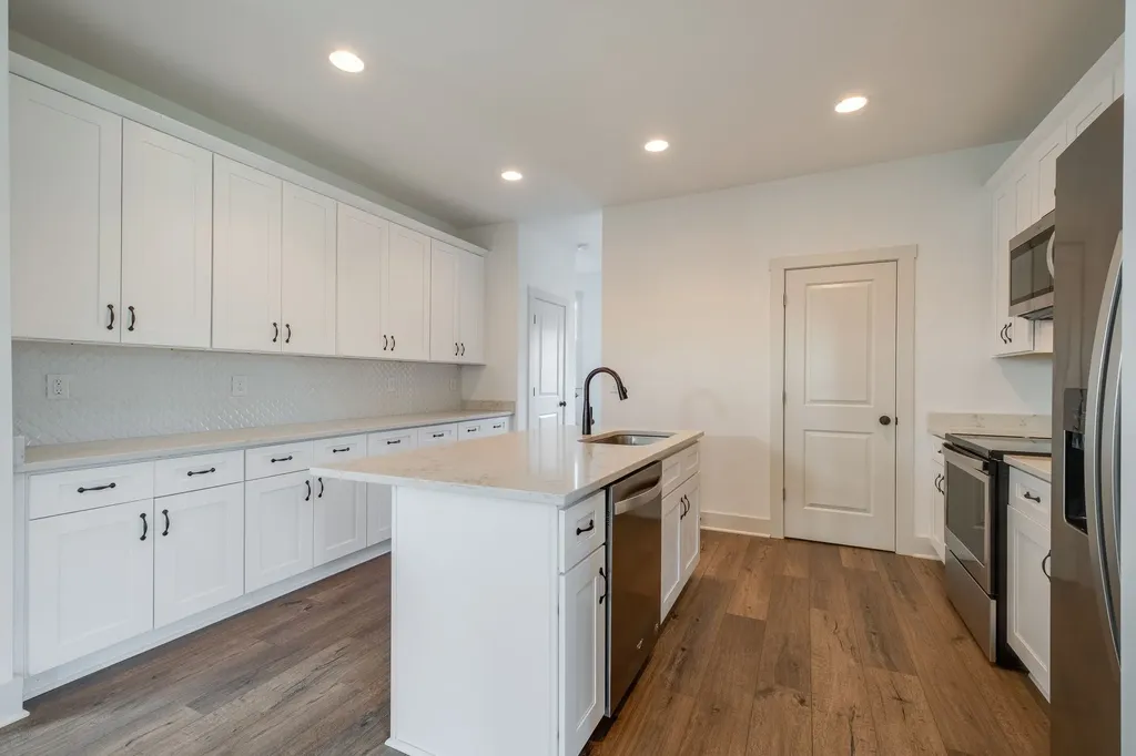 6116B Robertson Avenue Nashville TN 37209