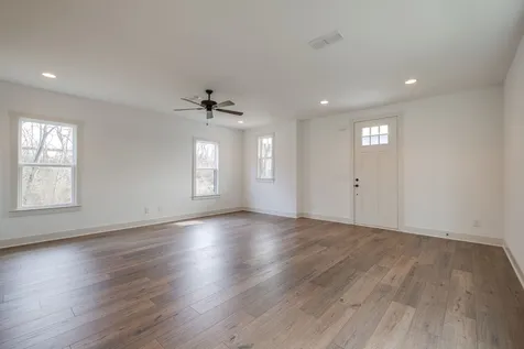 6116B Robertson Avenue Nashville TN 37209