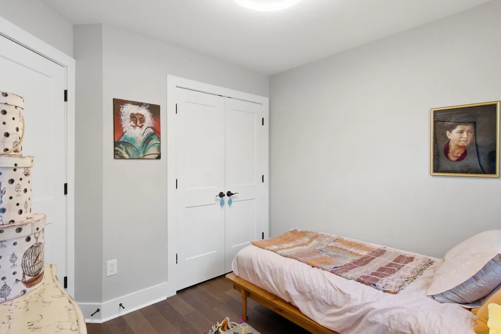 1011 Sycamore Rdg, E Burns TN 37029