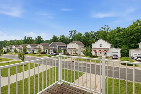 1011 Sycamore Rdg, E Burns TN 37029