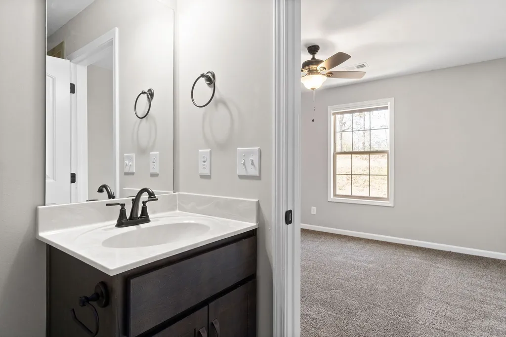 496 Palmer Drive Clarksville TN 37040