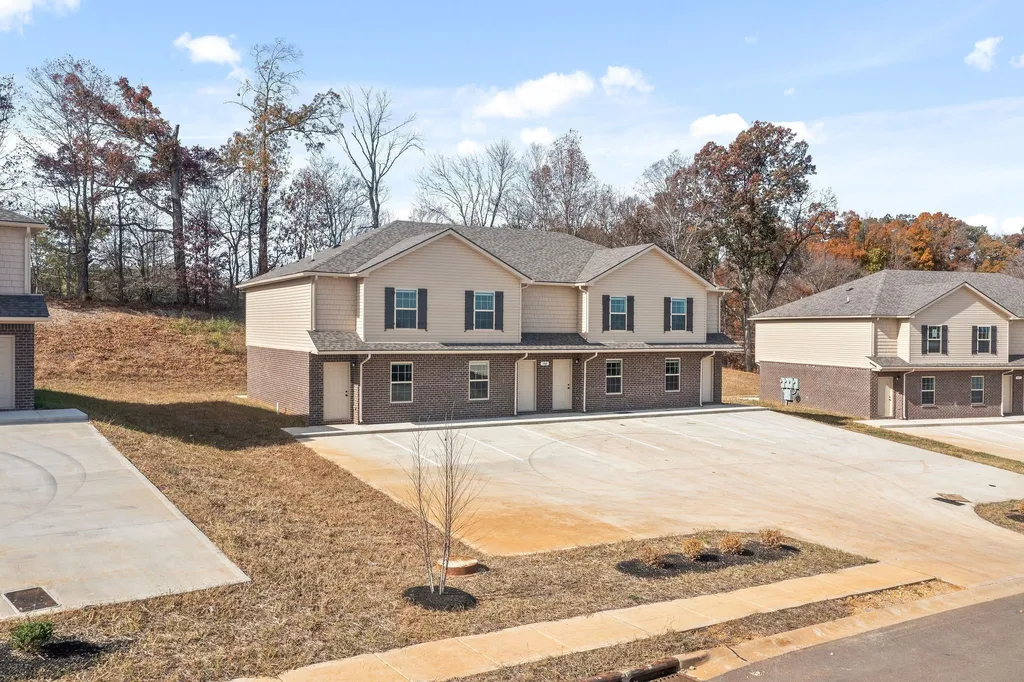 496 Palmer Drive Clarksville TN 37040