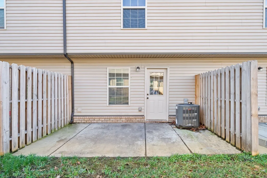 235 Smithson Lane Clarksville TN 37040