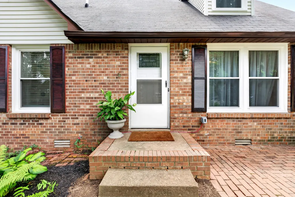 410 Spencer Lane Clarksville TN 37042