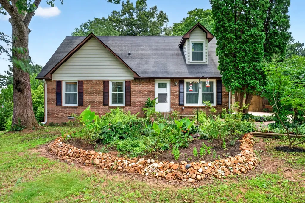 410 Spencer Lane Clarksville TN 37042