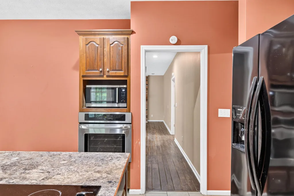 1945 Forest Cir, SW Cookeville TN 38506