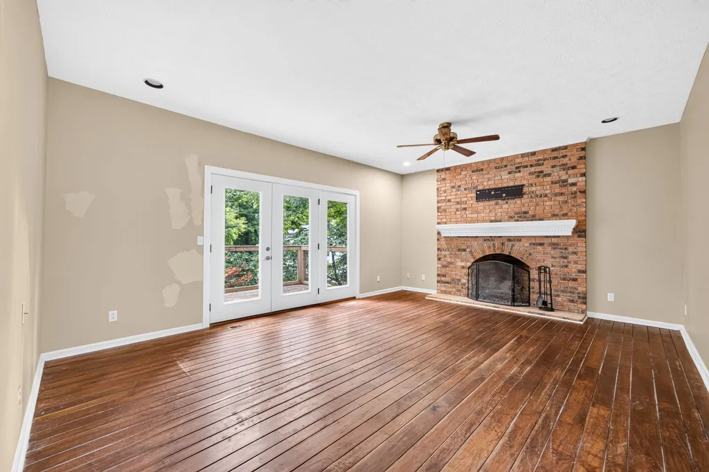 1945 Forest Cir, SW Cookeville TN 38506