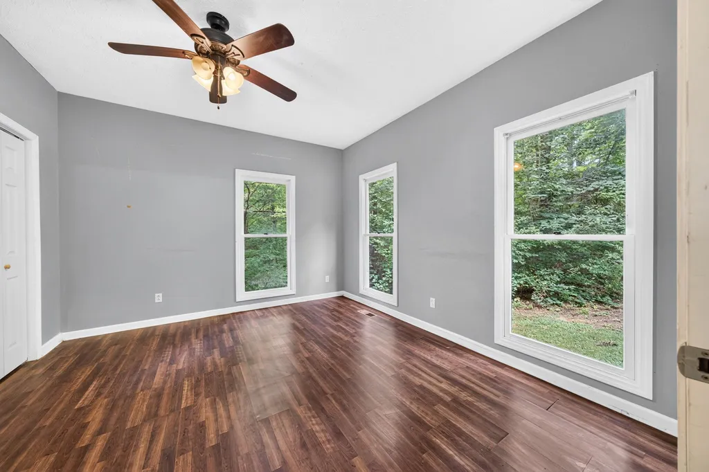 1945 Forest Cir, SW Cookeville TN 38506