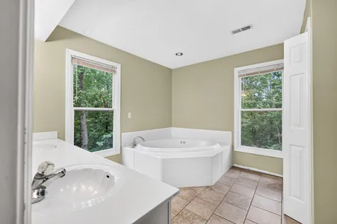1945 Forest Cir, SW Cookeville TN 38506