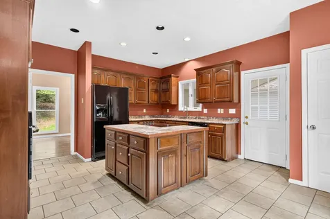 1945 Forest Cir, SW Cookeville TN 38506