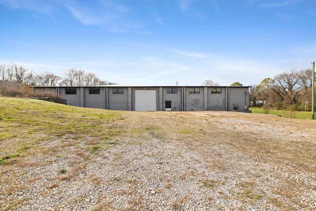 1080 S Beckett Street Columbia TN 38401