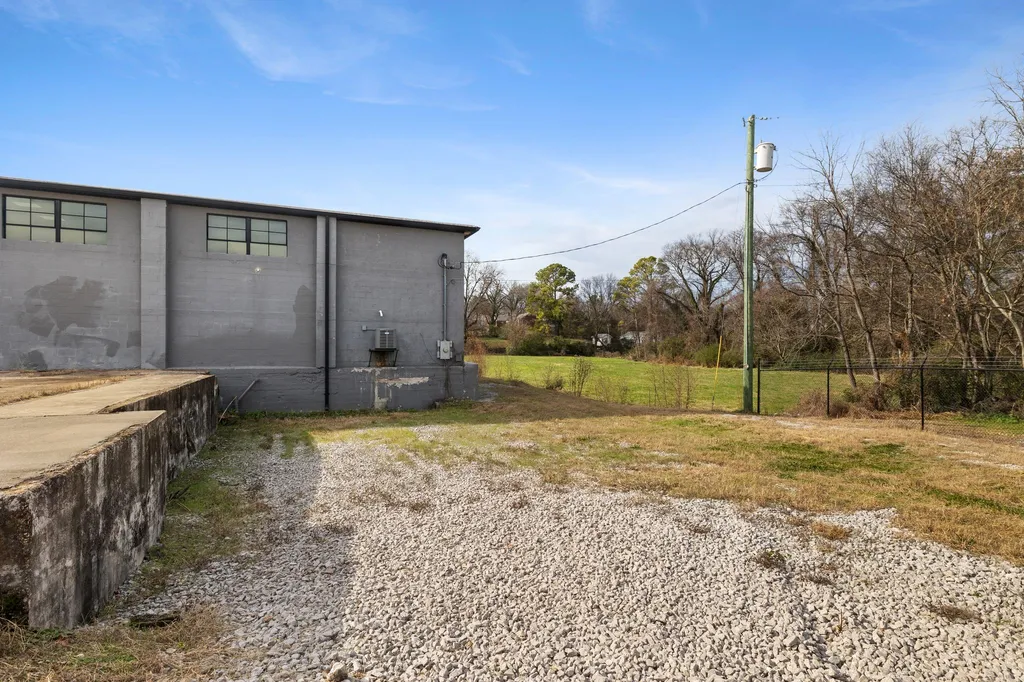 1080 S Beckett Street Columbia TN 38401
