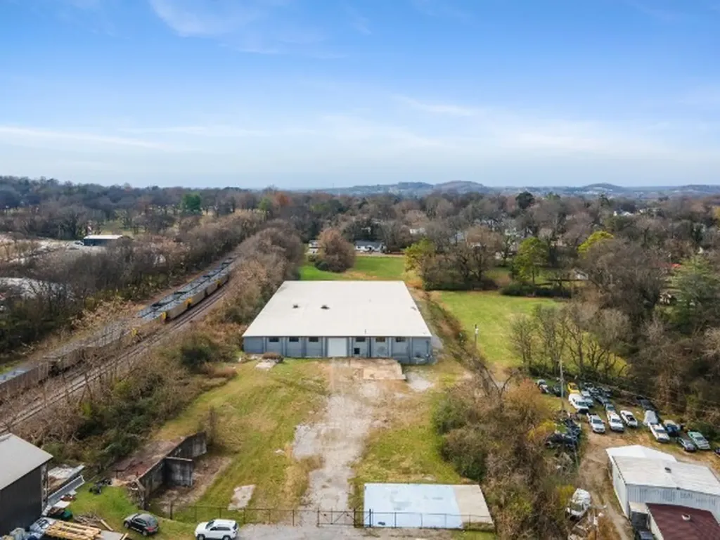 1080 S Beckett Street Columbia TN 38401
