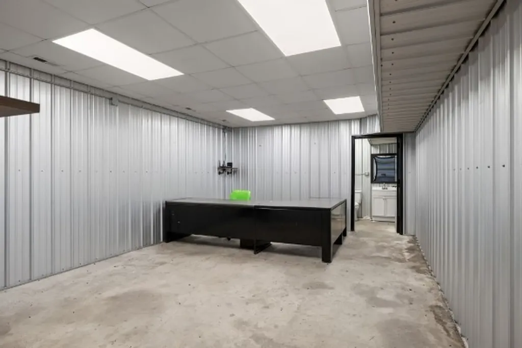 1080 S Beckett Street Columbia TN 38401