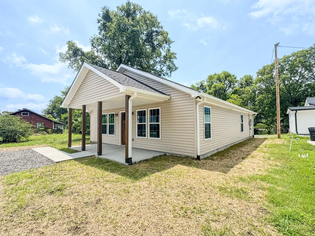 127 Foxall Street Hartsville TN 37074
