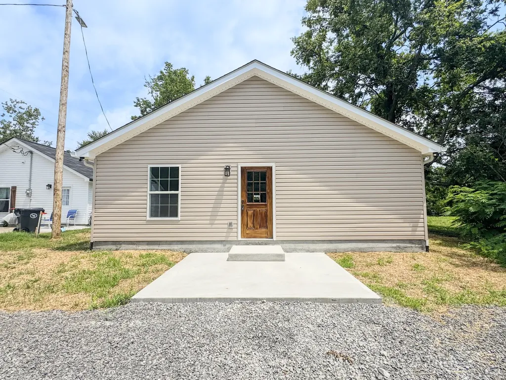 127 Foxall Street Hartsville TN 37074
