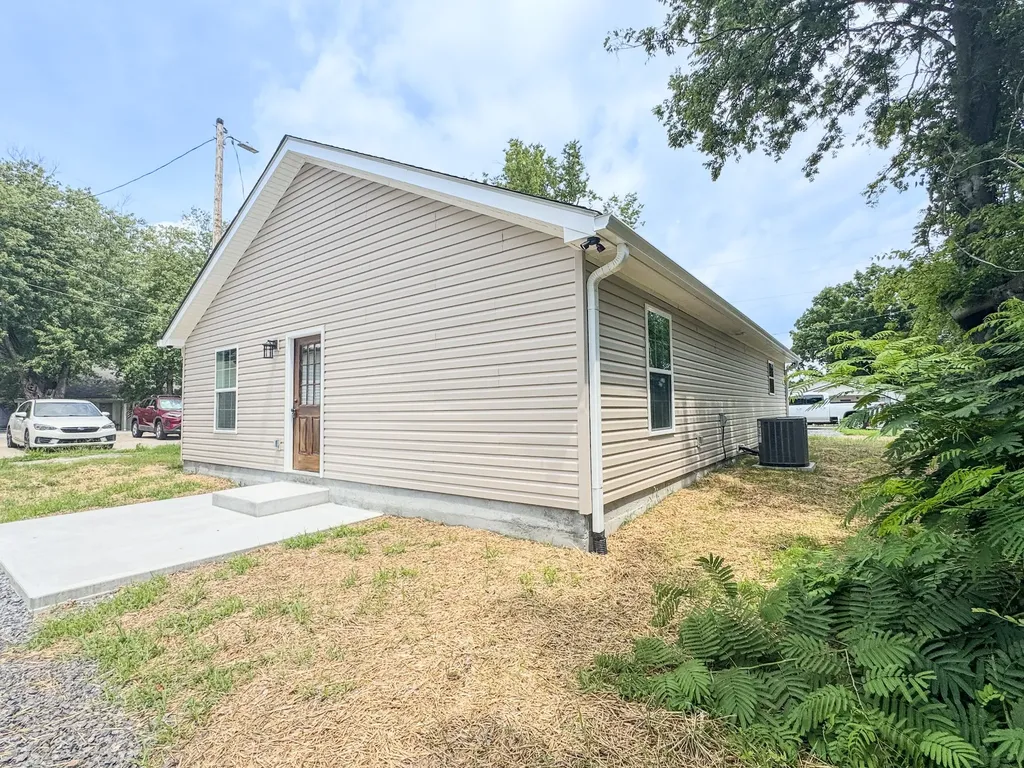 127 Foxall Street Hartsville TN 37074