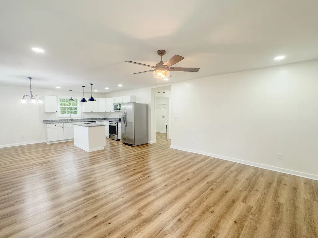 127 Foxall Street Hartsville TN 37074