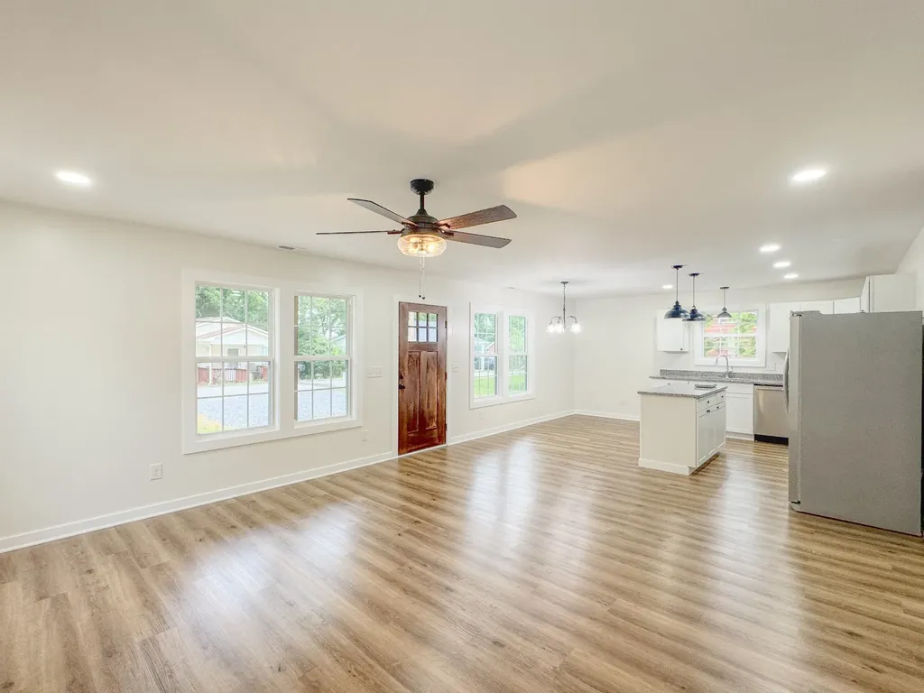 127 Foxall Street Hartsville TN 37074