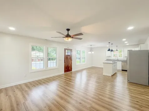 127 Foxall Street Hartsville TN 37074