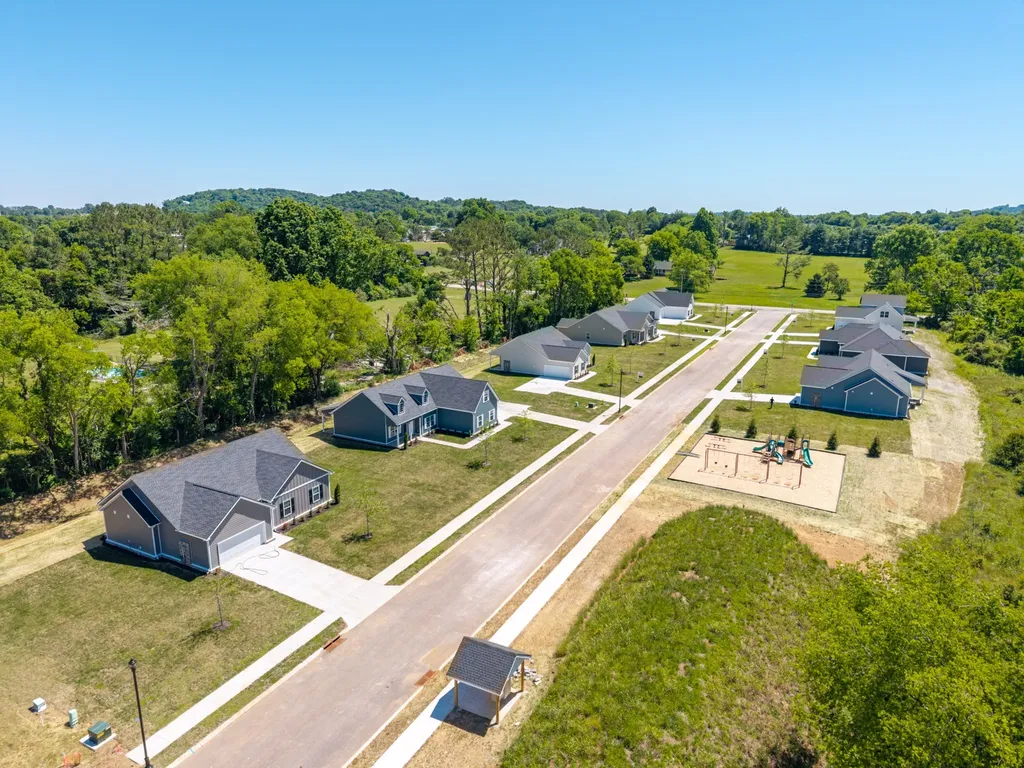 113 Centennial Lane Columbia TN 38401