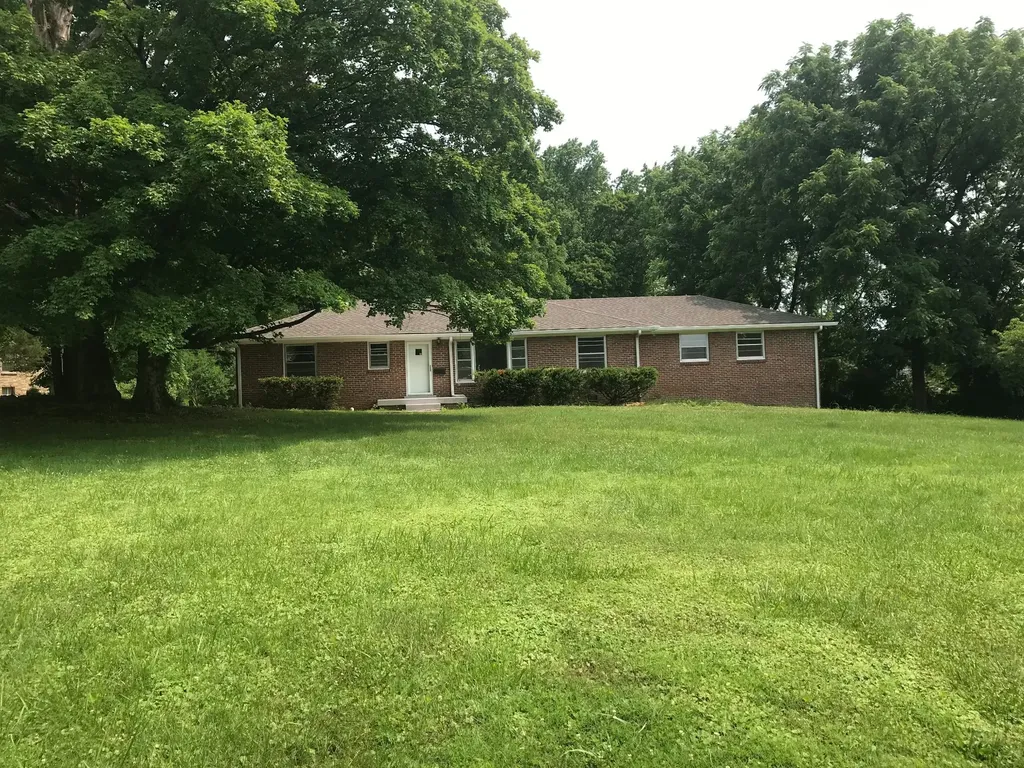 100 Talton Drive Clarksville TN 37040