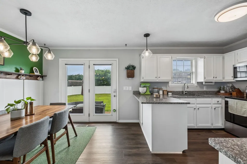 1883 Coles Ferry Pike Lebanon TN 37087