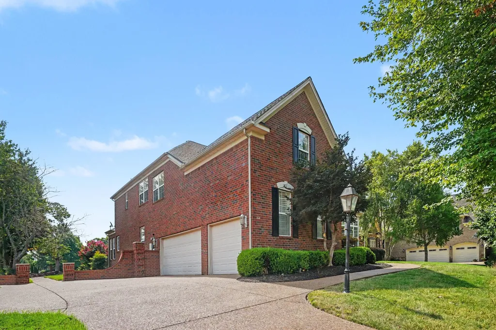 908 Plantation Boulevard Gallatin TN 37066