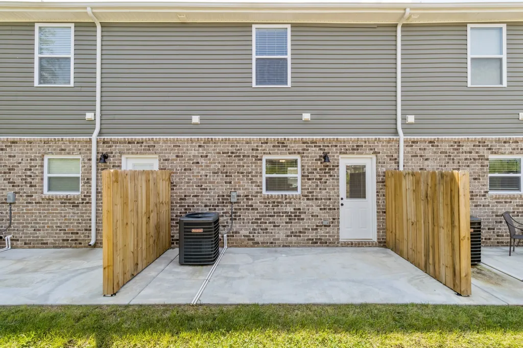 1115 Hillwood Drive #A4 Clarksville TN 37040