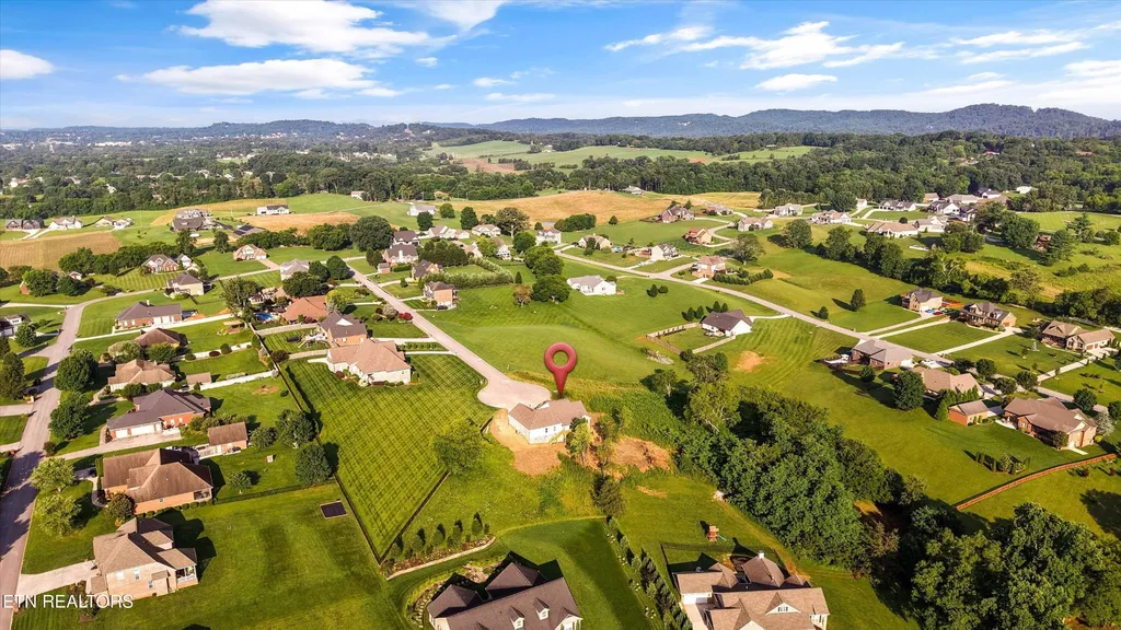 2335 Louisiana Court Seymour TN 37865