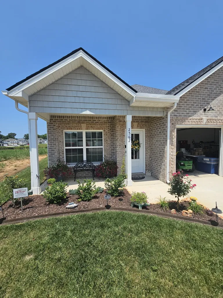 2562 Rafiki Drive Clarksville TN 37042