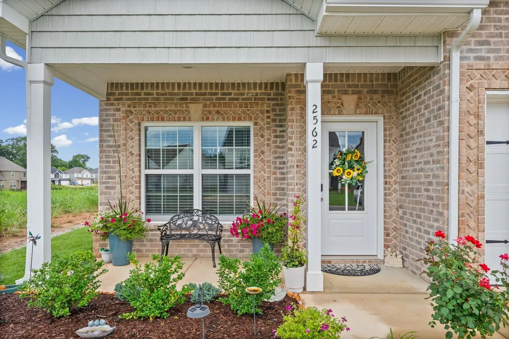 2562 Rafiki Drive Clarksville TN 37042