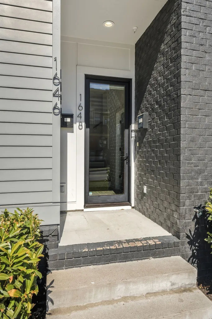 1648 19th Ave, S Nashville TN 37212