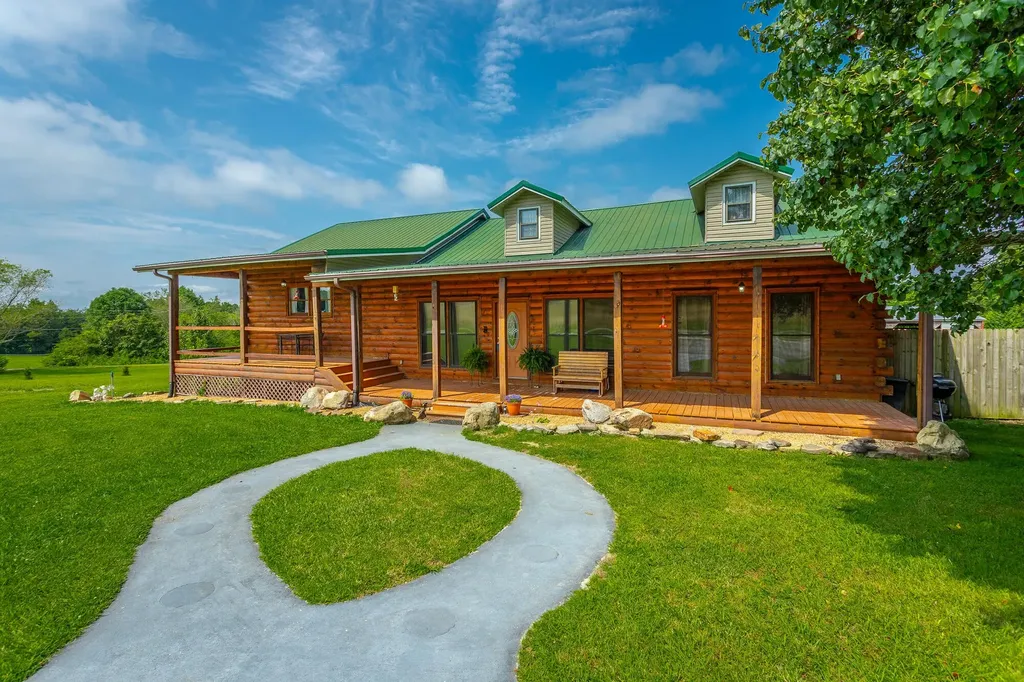 2195 Myers Road Pikeville TN 37367