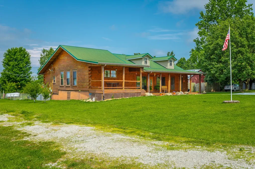 2195 Myers Road Pikeville TN 37367