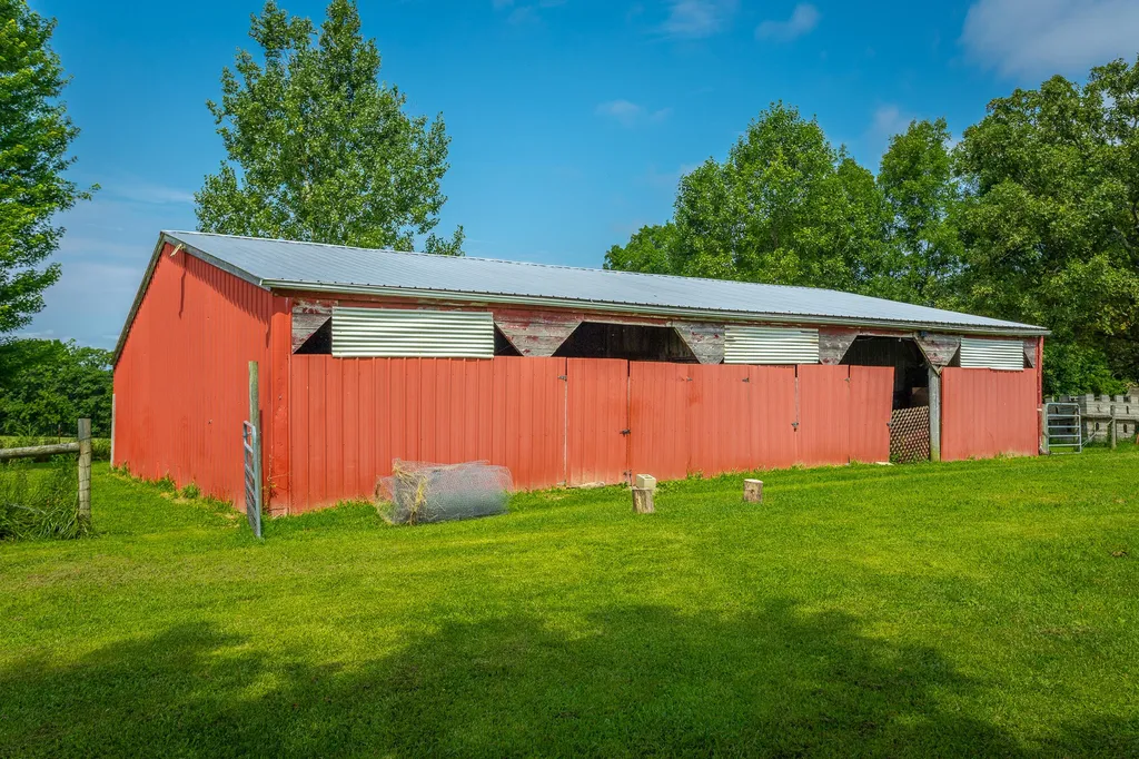 2195 Myers Road Pikeville TN 37367
