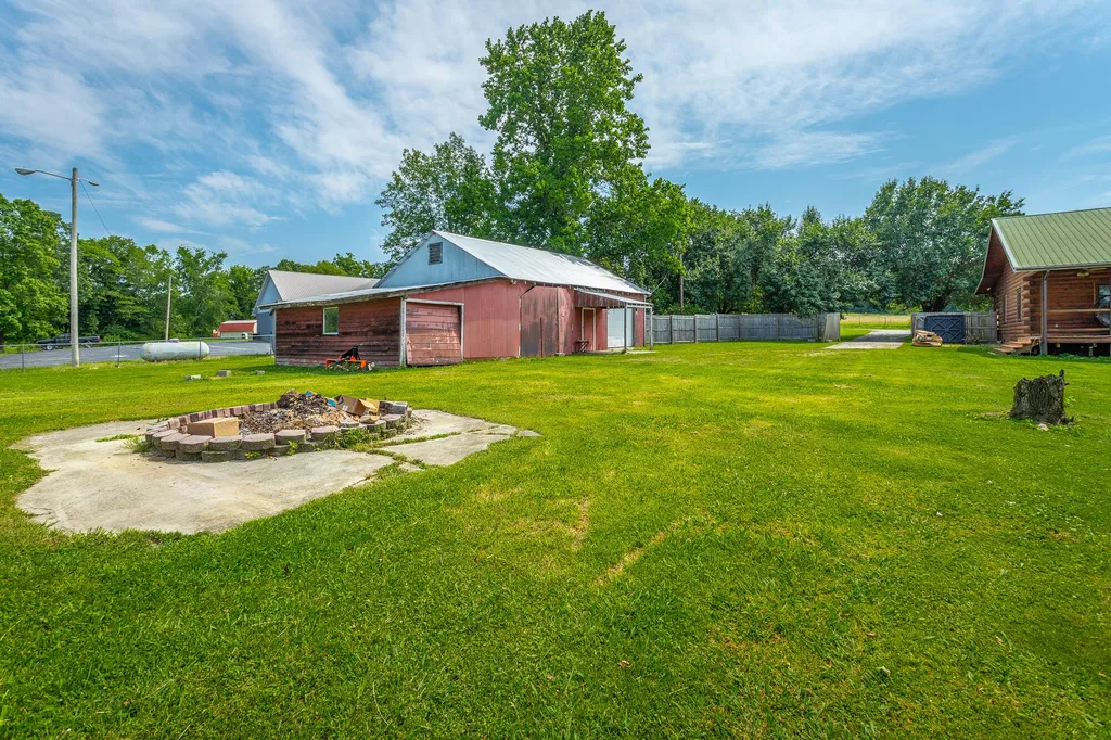 2195 Myers Road Pikeville TN 37367